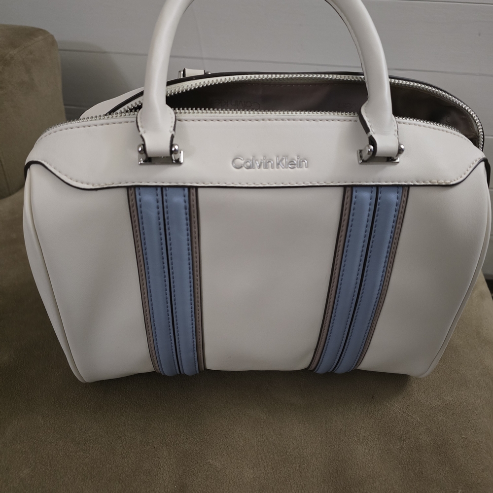 Calvin Klein White Crossbody Bag with Blue Accents